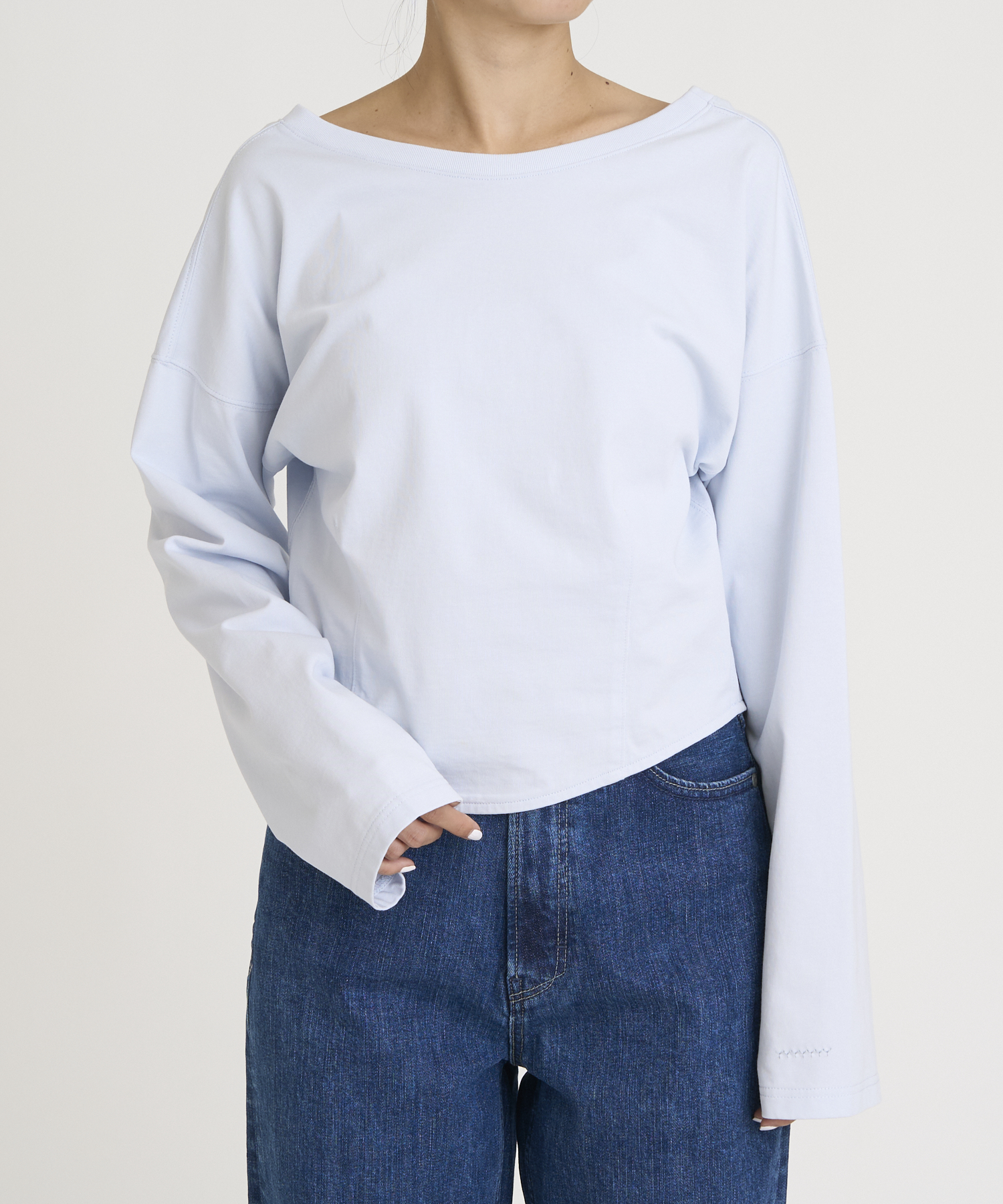 バックオープンプルオーバー